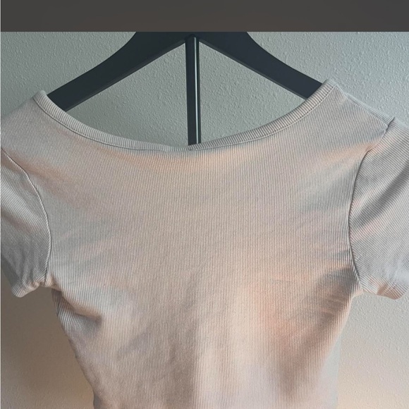 pink floral tee - Picture 3 of 3